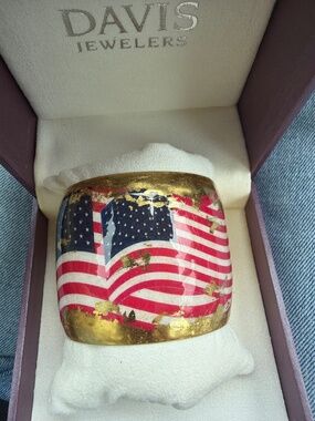 Évocateur "Ol' Glory" American Flag Cuff Bangle - 22K Gold Leaf - Like New / Nev